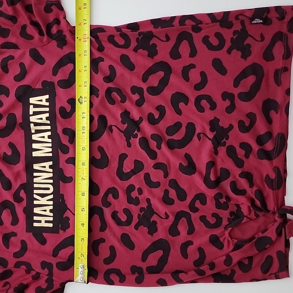 Disney The Lion King Women's Hakuna Matata T-shirt Front Knot Animal Print Sz XS - Picture 10 of 10